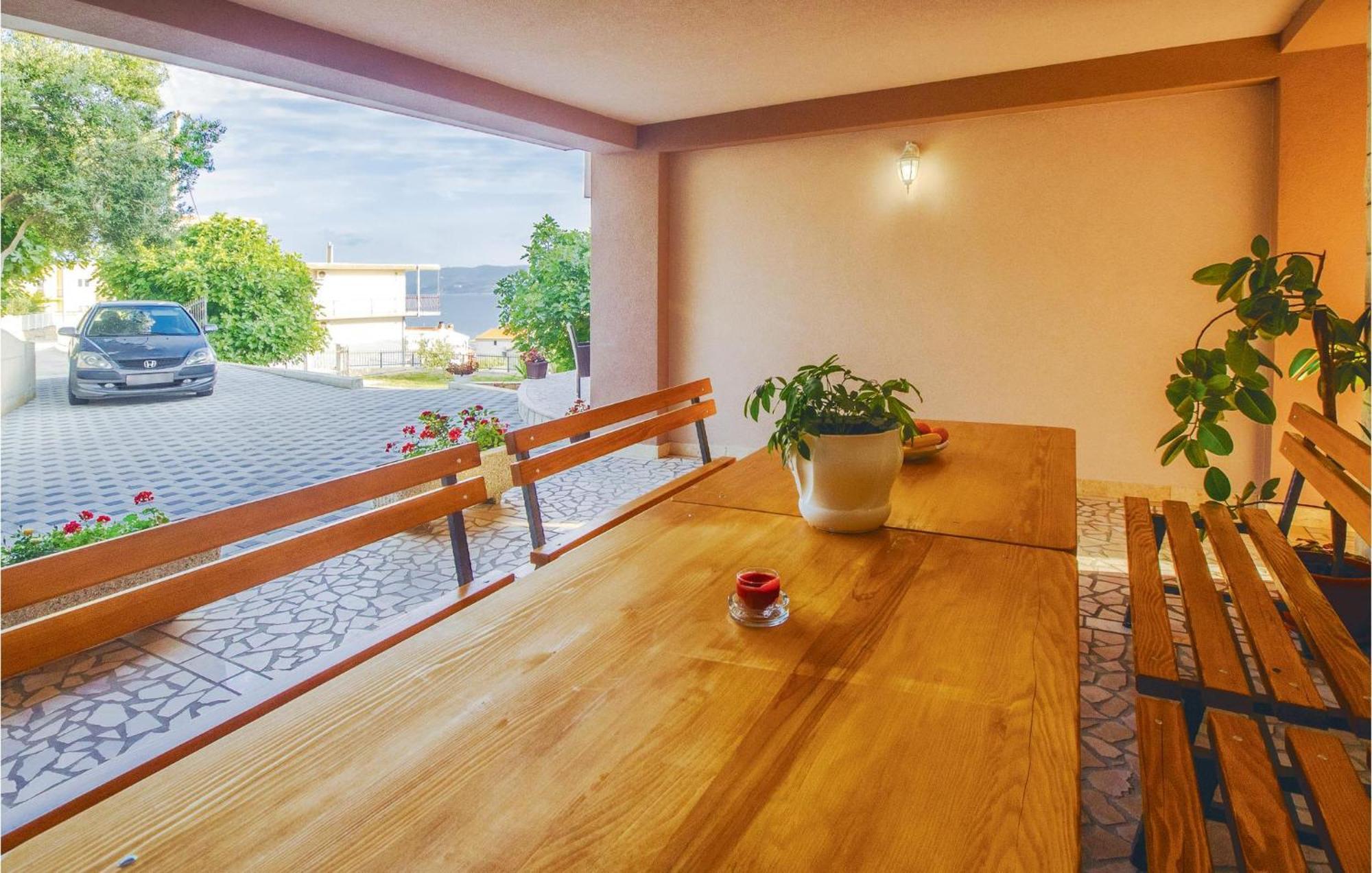 Nice Apartment In Mali Rat With Wifi Sumpetar Екстериор снимка